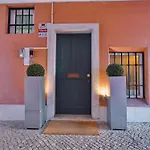 Lapa 82 Alojamento de Acomodação e Pequeno-almoço 4*