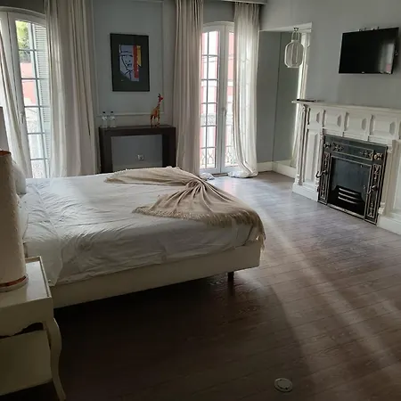 Lapa 82 Bed and Breakfast 4*