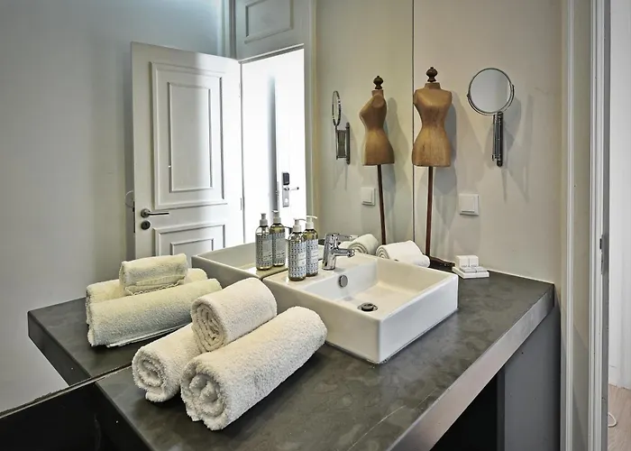 Lapa 82 Bed & Breakfast 3*